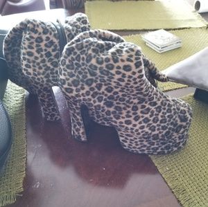 Knee High Cheatah print platform boots